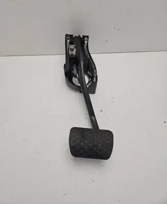 Mercedes-Benz C W204 Brake pedal A2042906201 0709519522