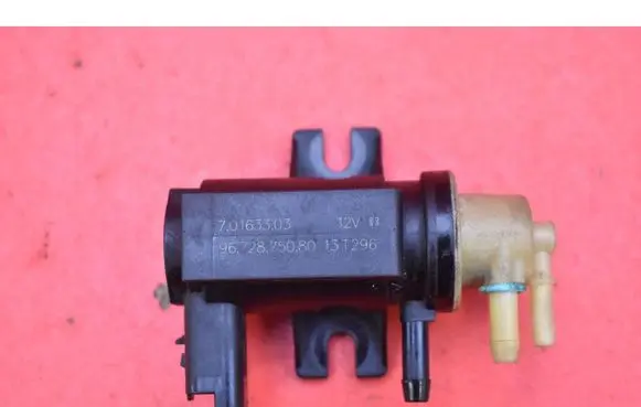 Citroen C4 II Picasso Vacuum valve 9672875080