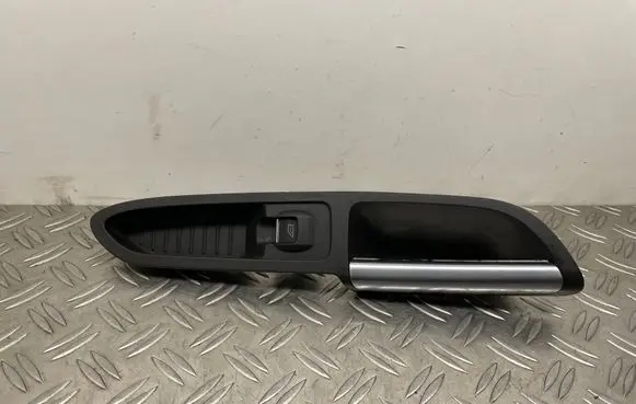 Ford C-MAX II Front door window switch trim CJ54S202B04A