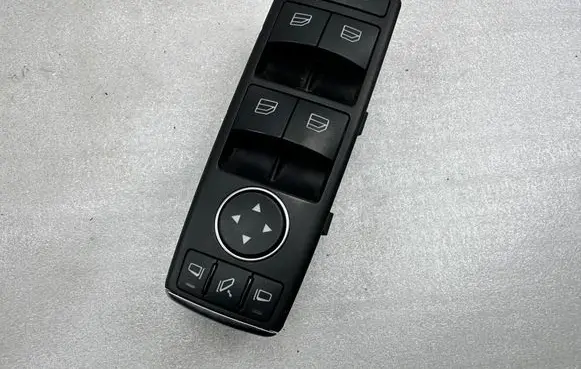 Mercedes-Benz GL X166 Electric window control switch 1669054400 A1669054400