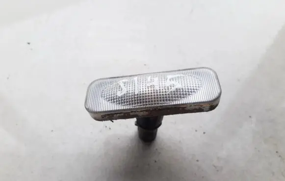 Opel Omega B2 Front fender indicator light