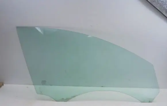 Volvo S40 Front door window glass four-door