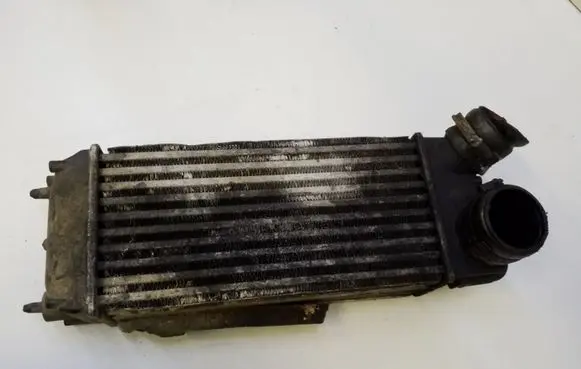 Ford Fiesta Intercooler radiator 8V519L440AD M136093