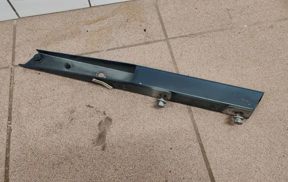 Fender mounting bracket