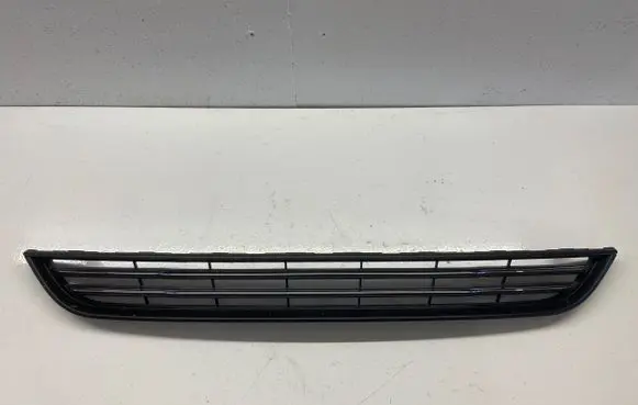 Ford Fiesta Front bumper lower grill C1bj17k945