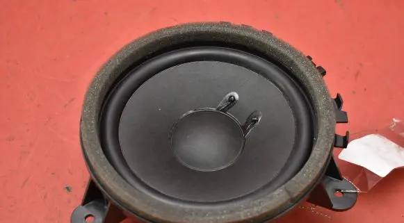 Volvo V60 Subwoofer speaker 30657445