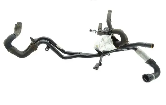 Volkswagen Touareg II Engine coolant pipe/hose 7P6121065AA 7P6122073D 1J0819807