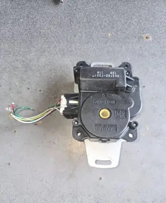 Mitsubishi Grandis Air flap motor/actuator 0637007321