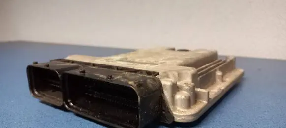 Volkswagen Golf VI Engine control unit/module 03L906022DB