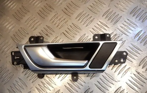 Audi A6 S6 C6 4F Rear door interior handle 4F0839019D 4F0839019 3194