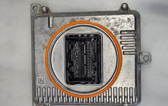 Volkswagen PASSAT B8 Headlight ballast module Xenon 992941572CJ 992941572C 10101500255
