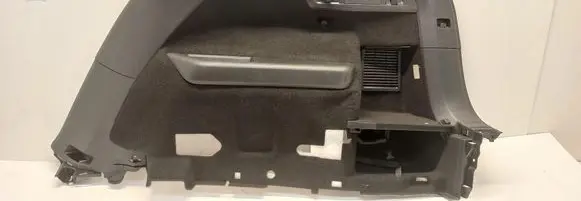 Trunk/boot side trim panel
