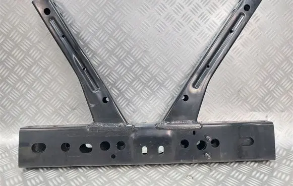Ford Ranger Front differential bracket 