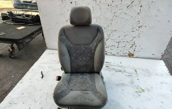 Opel Vivaro Front driver seat 