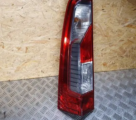 Renault Master III Rear/tail lights