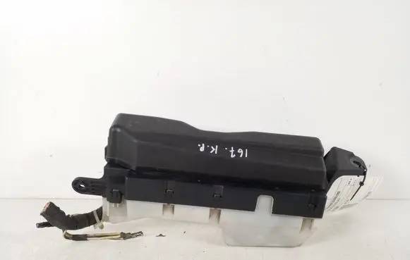Toyota Avensis T250 Fuse module 82741-20060