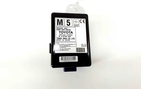 Toyota RAV 4 (XA40) Other devices 8974042050