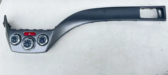 Subaru Impreza II Climate control unit 72311SC110