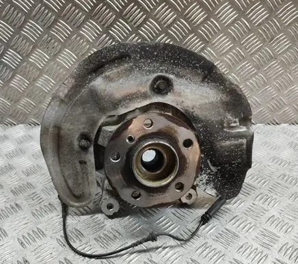 BMW X2 F39 Front wheel hub 6876853 6895881