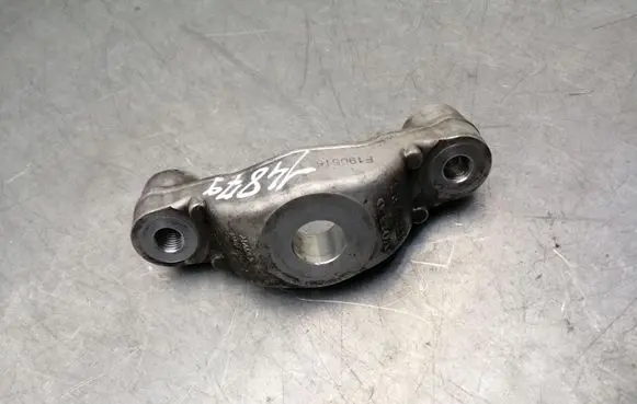 Volvo XC90 Front lower control arm/wishbone 31360700