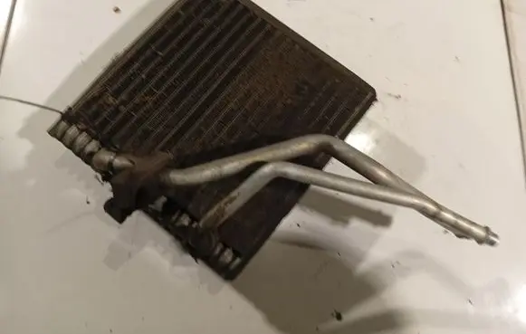 Volkswagen Golf IV A/C cooling radiator (condenser) 