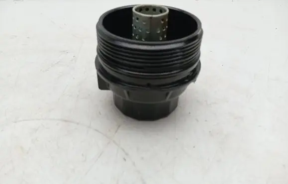 Lexus RX 450H Oil filter cover
