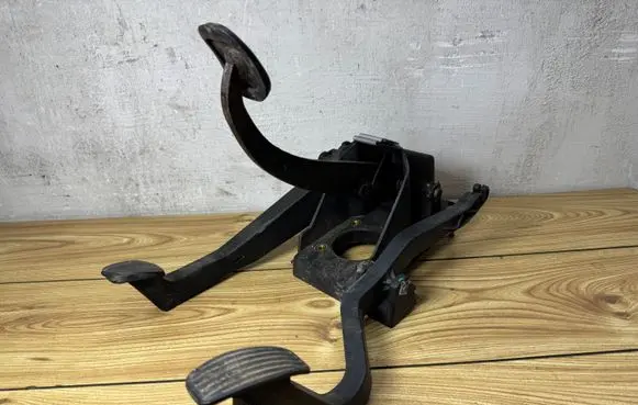 Fiat Ducato Pedal assembly 