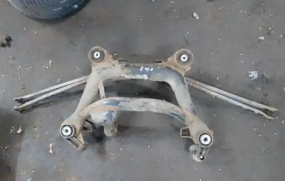 BMW 3 E46 Rear subframe 