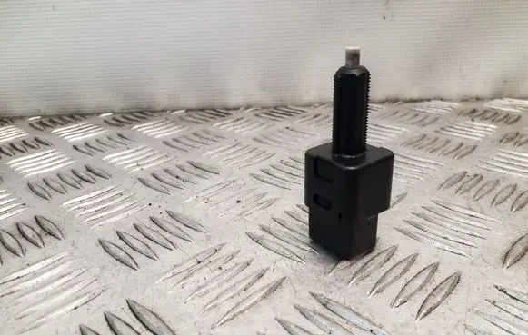 Nissan Juke I F15 Brake pedal sensor switch