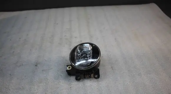 Renault Captur Front fog light 261509314R 89251062 F0GK15016