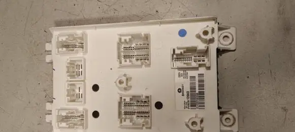 Jeep Grand Cherokee Central body control module 68236139AD
