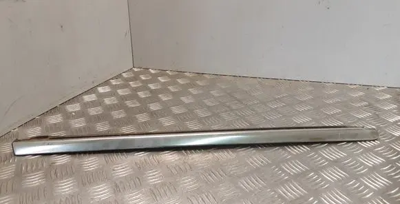 Mercedes-Benz R W251 Rear side glass trim 2516905180