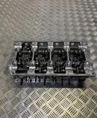 Volkswagen PASSAT B6 Engine head 03G103373A