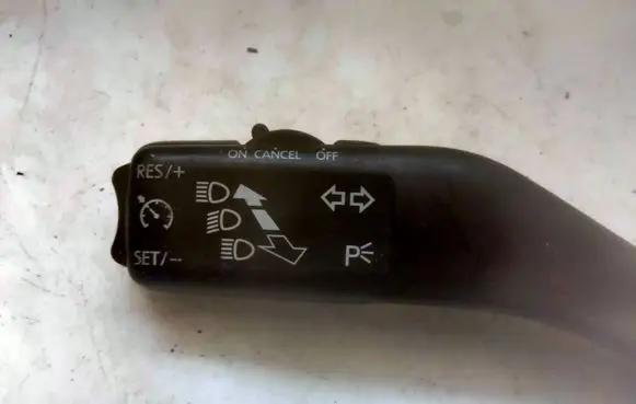 Volkswagen Touran I Indicator stalk 1K0953513G