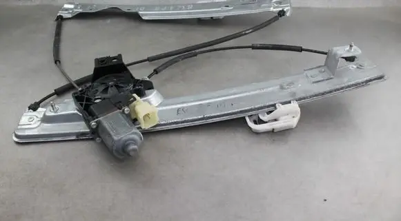 Ford Escape Front door window regulator with motor 0130822733 CM093120A