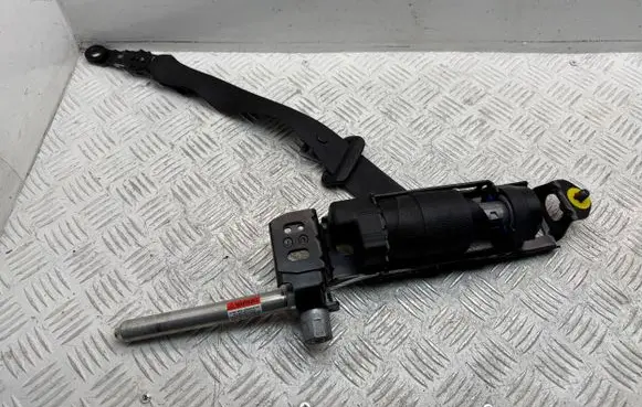 Volvo V50 Front seatbelt 8639694 30661789 052010