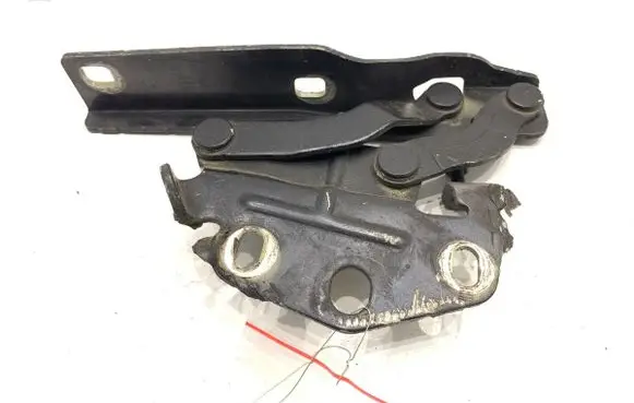Engine bonnet/hood hinges