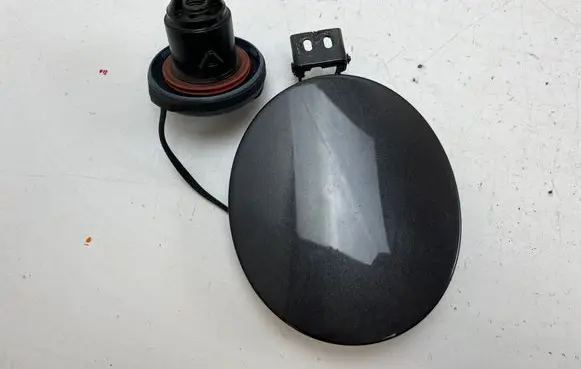 Maserati Quattroporte Fuel tank cap 