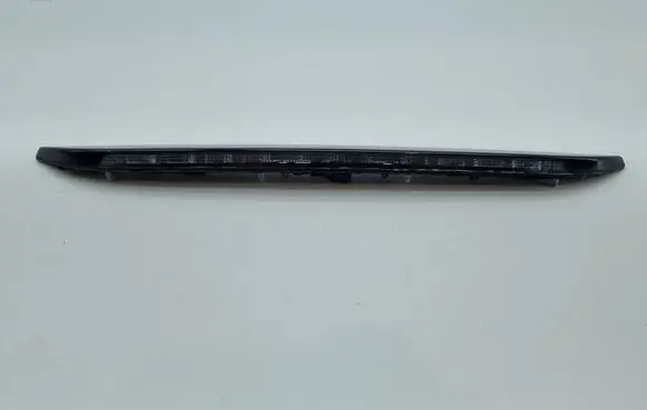 Ford Mustang VII Third/center stoplight DS7313A601AL