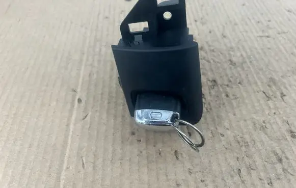 Audi A4 S4 B8 8K Ignition lock 8K0909131D