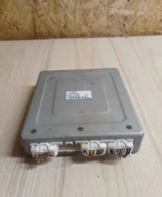 Mazda 6 Engine control unit/module L32718881J L327 E6T52472H3