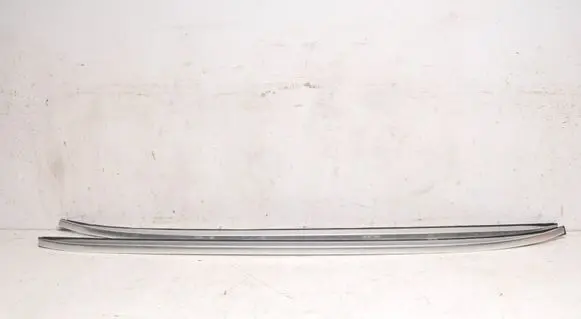 Nissan Qashqai J12 Roof transverse bars on the 