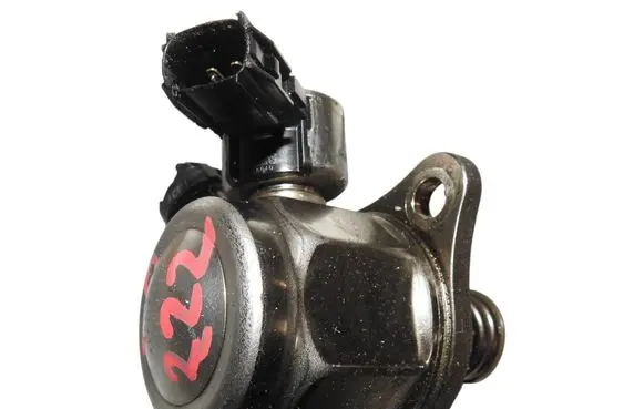 Volvo V60 Fuel injection high pressure pump 31437895