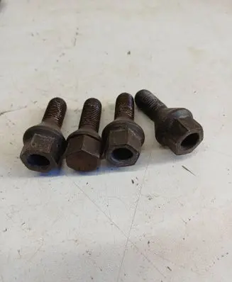 Nuts/bolts