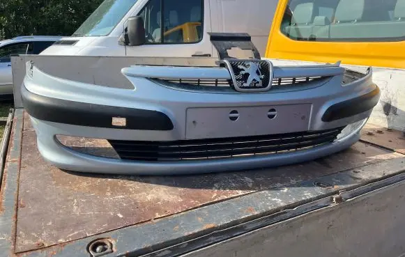Peugeot 607 Front bumper 9638052077 1854175016