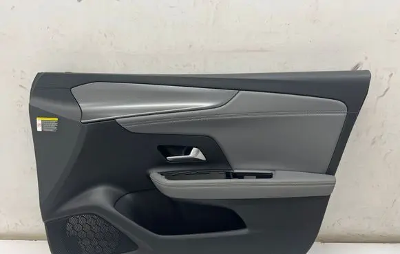 Opel Mokka B Front door card panel trim 98397277