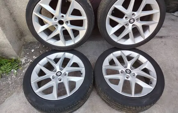 Seat Leon (5F) R18 alloy rim 