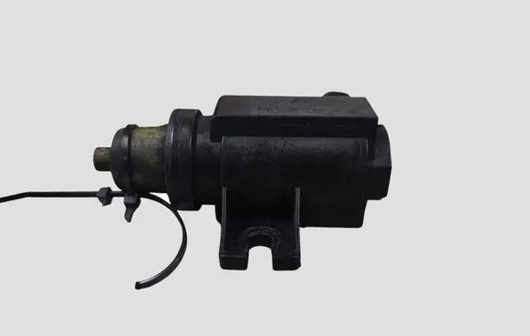 Mercedes-Benz E W212 Turbo solenoid valve A0071531428