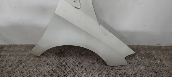 Mercedes-Benz B W246 W242 Fender 