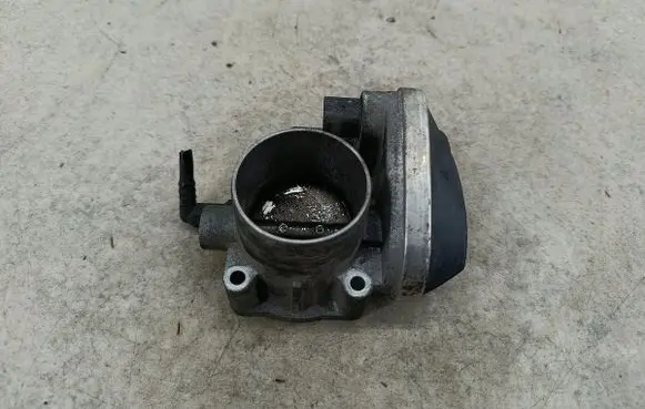 Renault Scenic II - Grand scenic II Throttle body valve 